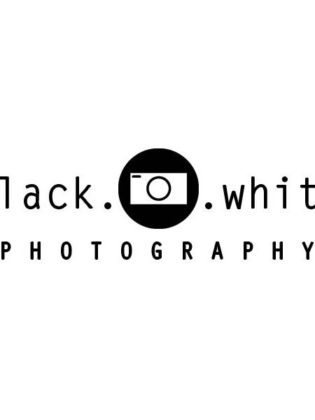 black.dot.white Photography