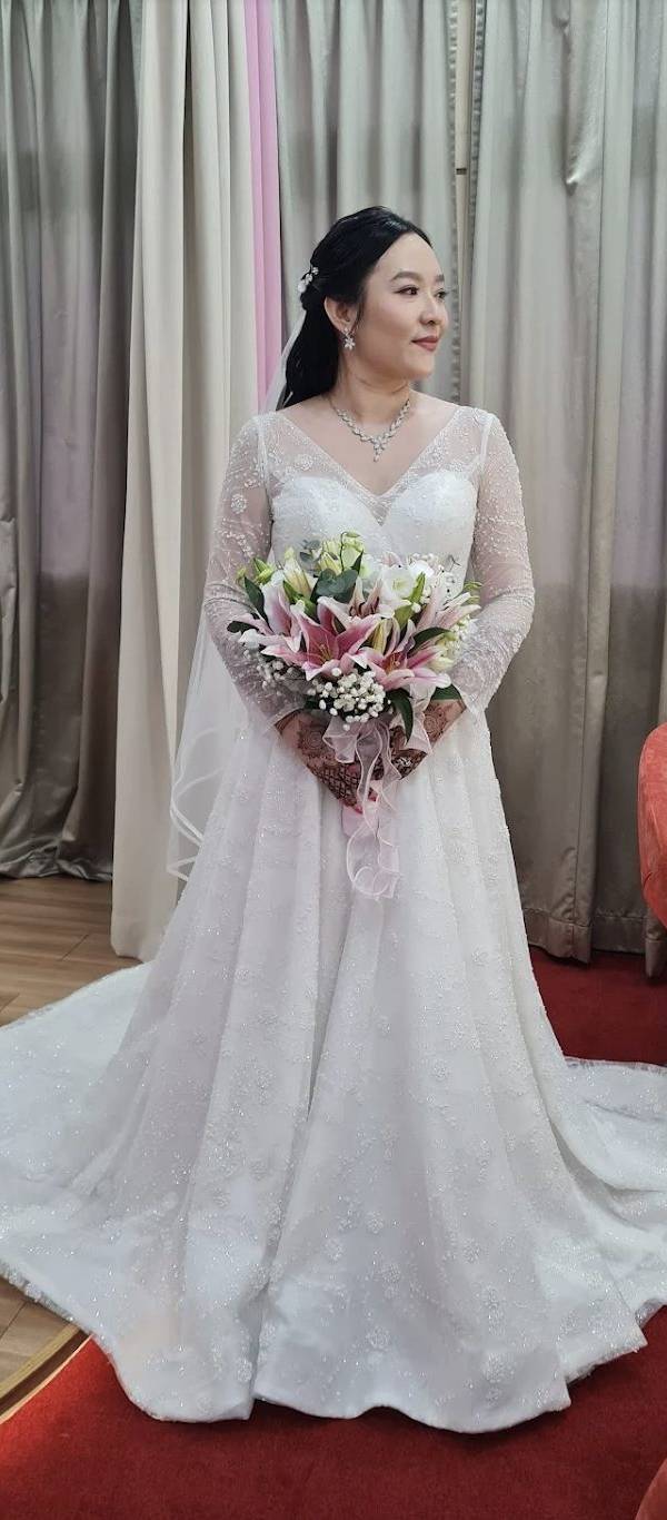 THE GOWN WAREHOUSE portfolio 2