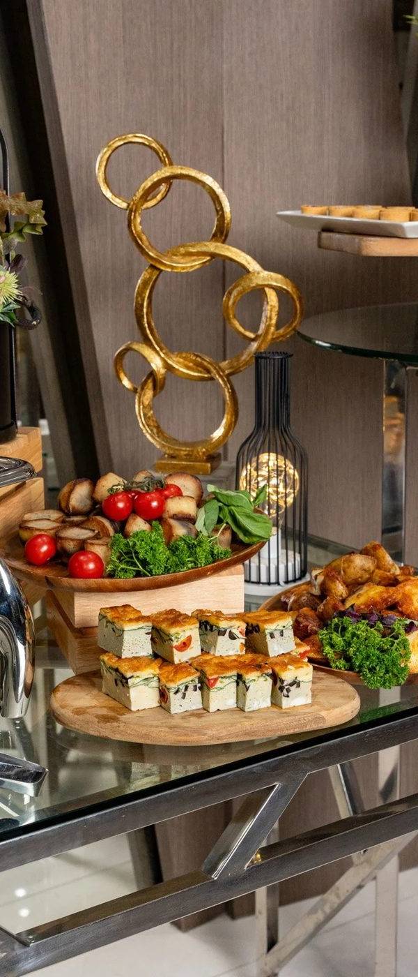 Lavish Dine portfolio 6