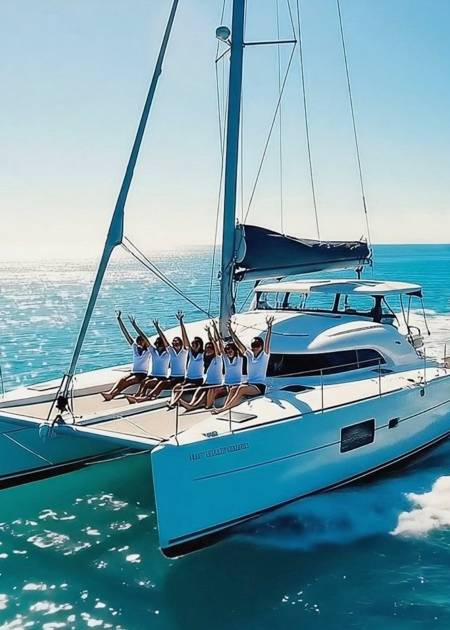 White Sails Yacht
